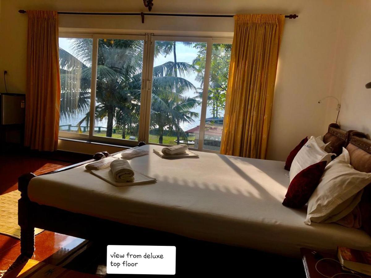 Seashore Beach Resort Varkala Eksteriør bilde