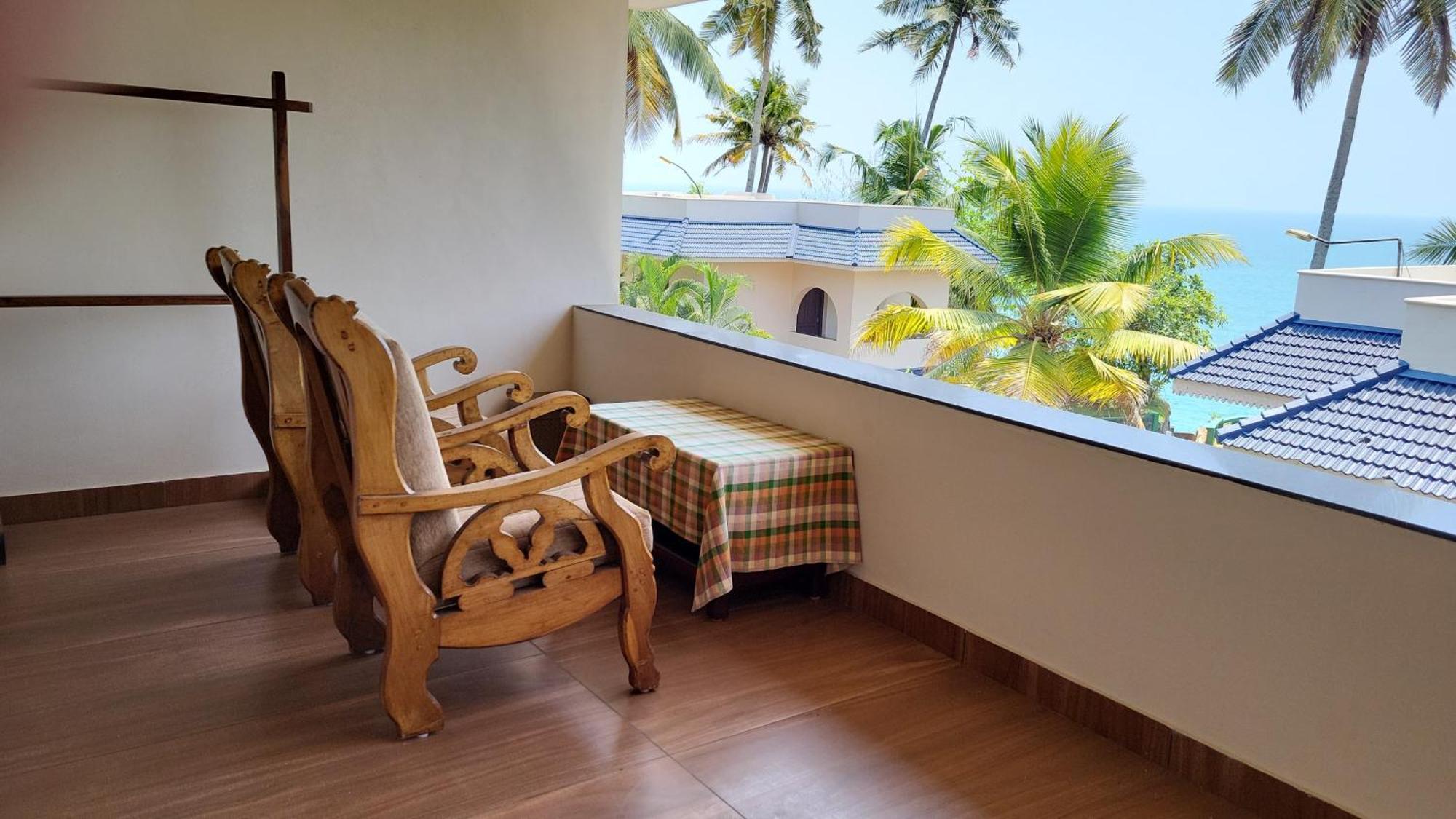 Seashore Beach Resort Varkala Eksteriør bilde