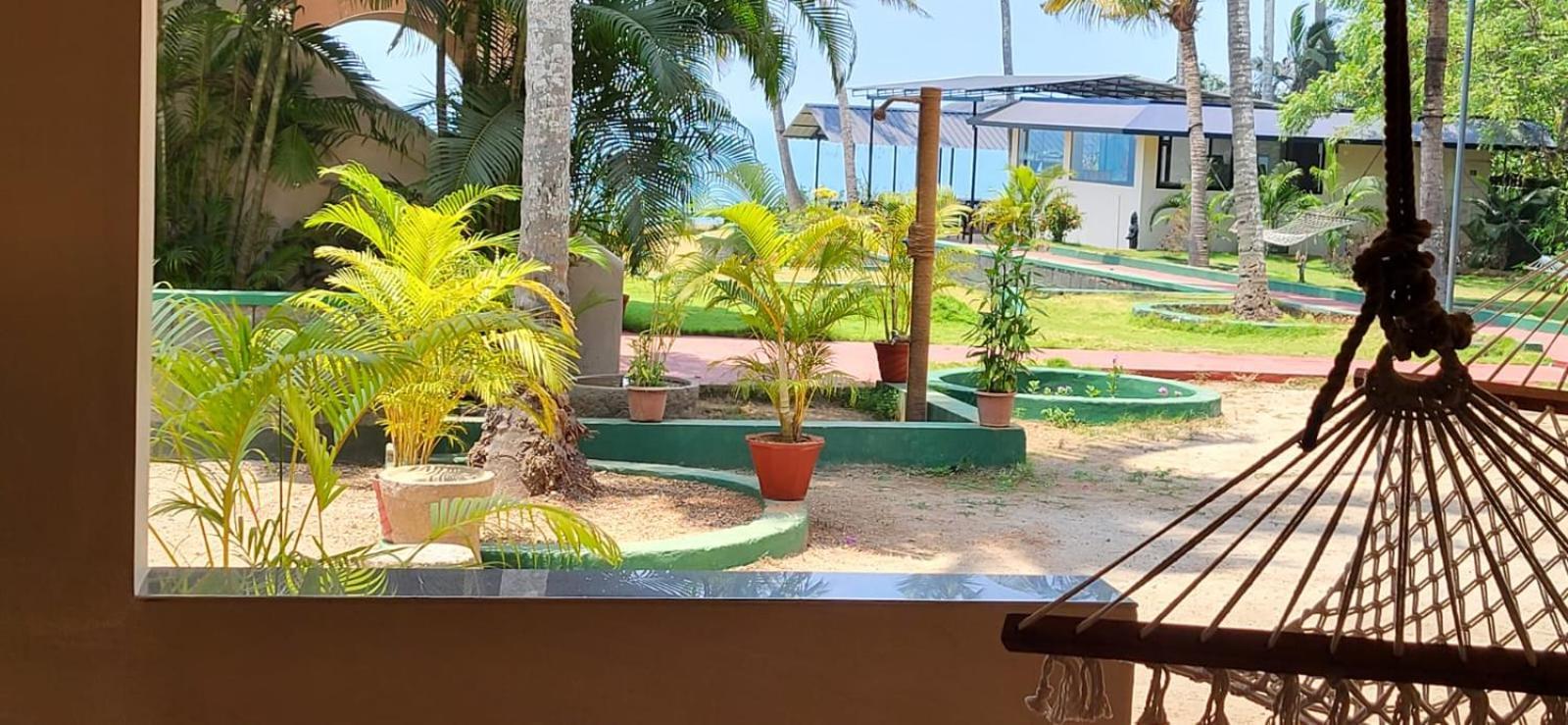 Seashore Beach Resort Varkala Eksteriør bilde